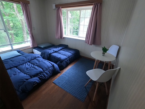 寝室は3部屋・合計6名利用可